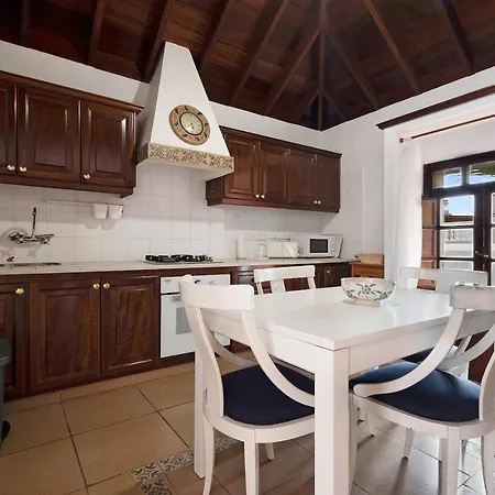 Casa La Relva 아데제